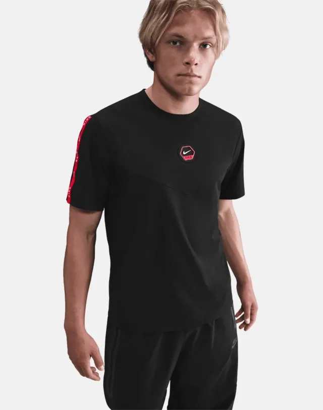 Men's Nike Cityside T-Shirt in Black 