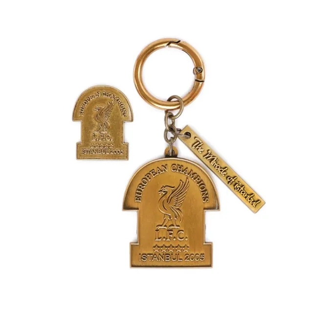 LFC Istanbul 2005 Badge & Keyring Set