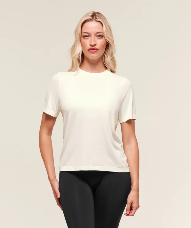  Everyday Seamless T-Shirt - Soft White