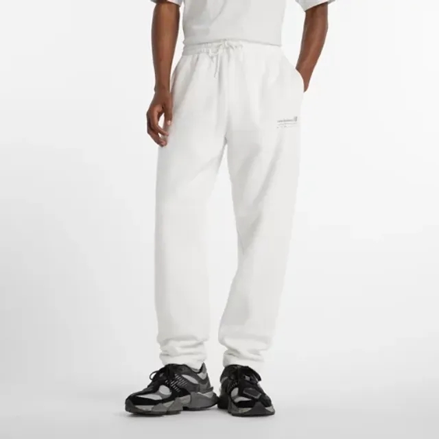 New Balance Men's Linear Graphic Fleece Pant in Grey Poly Fleece