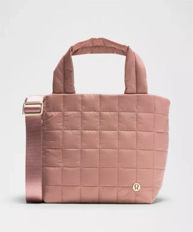 lululemon – Quilted Grid Small Tote Bag 5L – Color Gold/Pink/Pastel