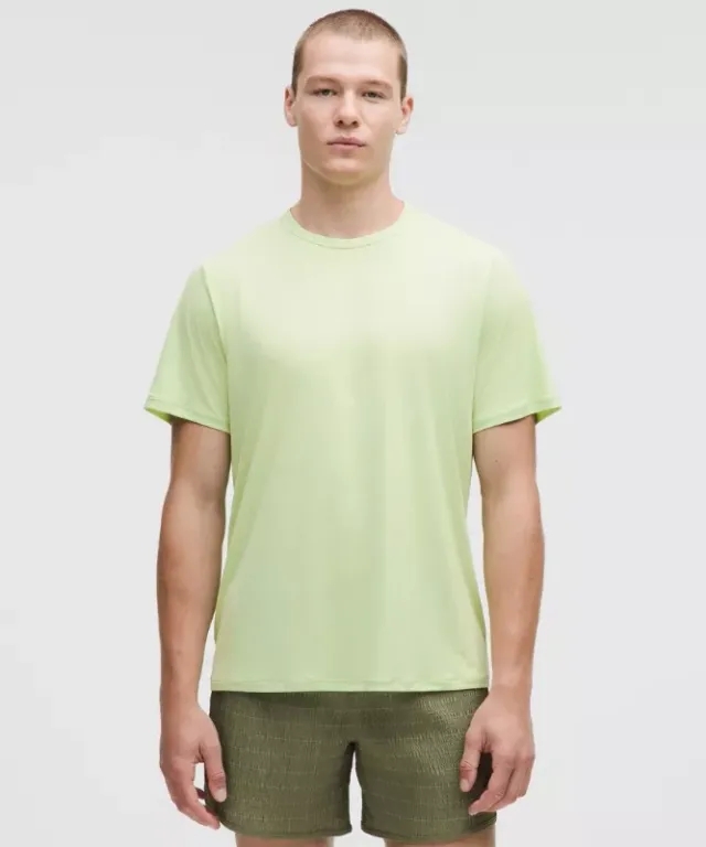 lululemon – Men's Mile Maker Run Crew Lightweight Short-Sleeve Shirt – Color Green – Size L