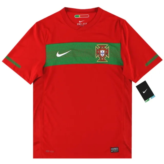 2010-11 Portugal Nike Home Shirt *w/tags* M - Portugal / w/tags 