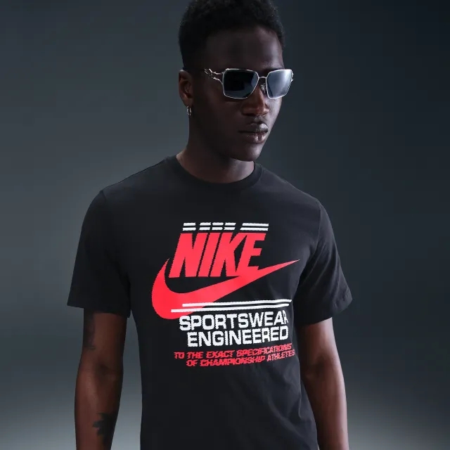 Nike Sportswear Men's T-Shirt - Black - Cotton/Polyester