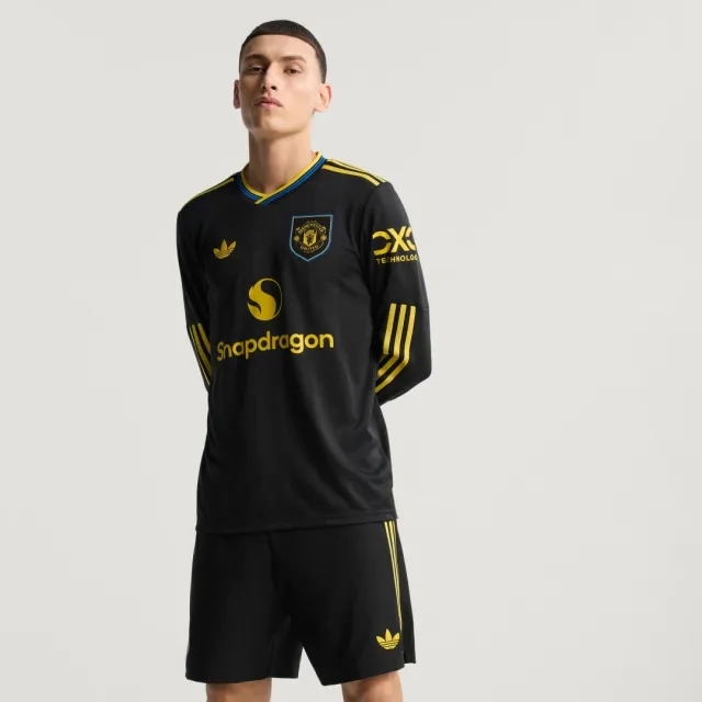 adidas Manchester United 25/26 Long Sleeve Third Authentic Jersey