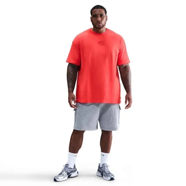Nike T-Shirt Nsw Premium Essentials - ['Red']