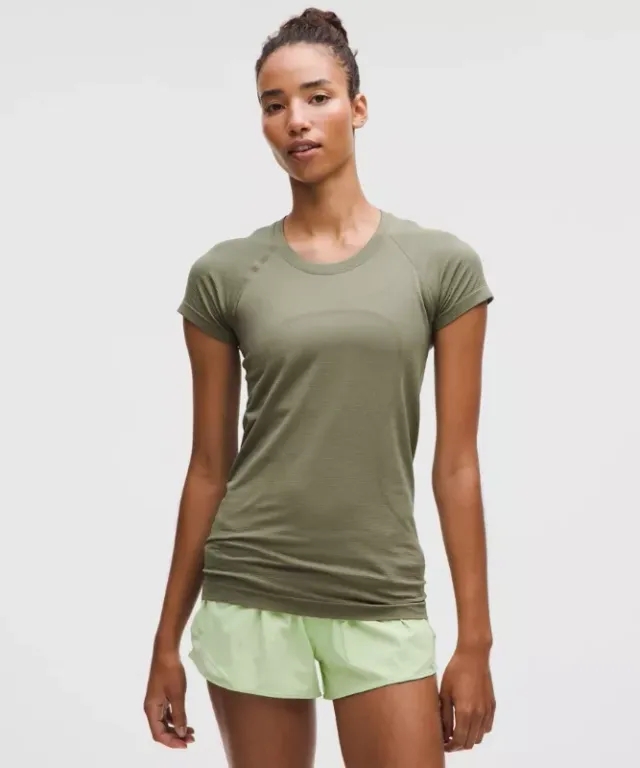 lululemon – Women's Swiftly Tech Short-Sleeve Shirt 2.0 Hip Length – Color Green – Size 0