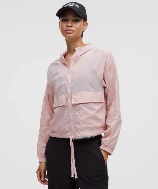 lululemon – Women's Hood-Lite Relaxed-Fit Jacket – Color Pink – Size Large