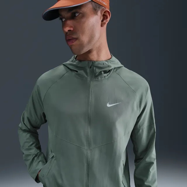Nike Miler Men's Repel Running Jacket - Grey - Polyester