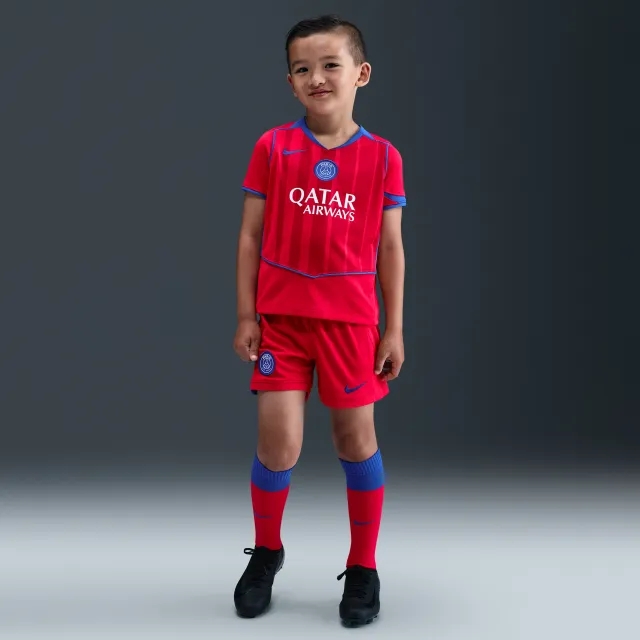 Paris Saint-Germain 2025/26 Stadium Third Younger Kids' Nike Dri-FIT Total 90 Football 3-Piece Kit - Red - Polyester
