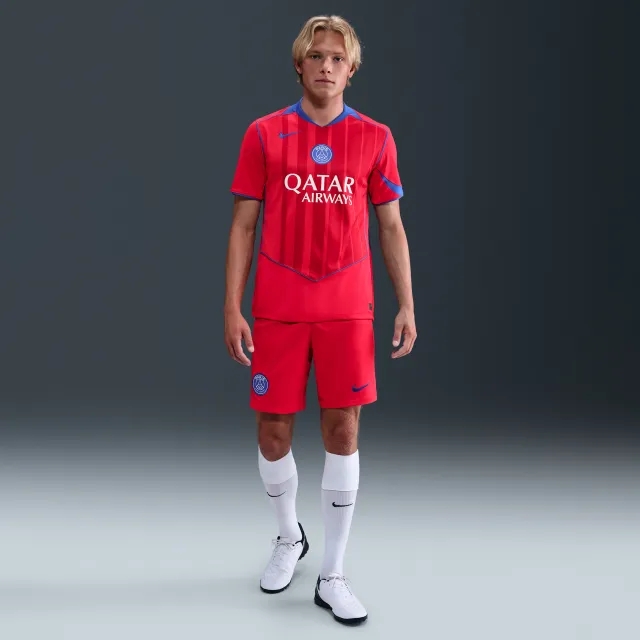 PSG 2025/26 Stadium Third Men's Nike Dri-FIT Total 90 Football Replica Shorts - Red - Polyester
