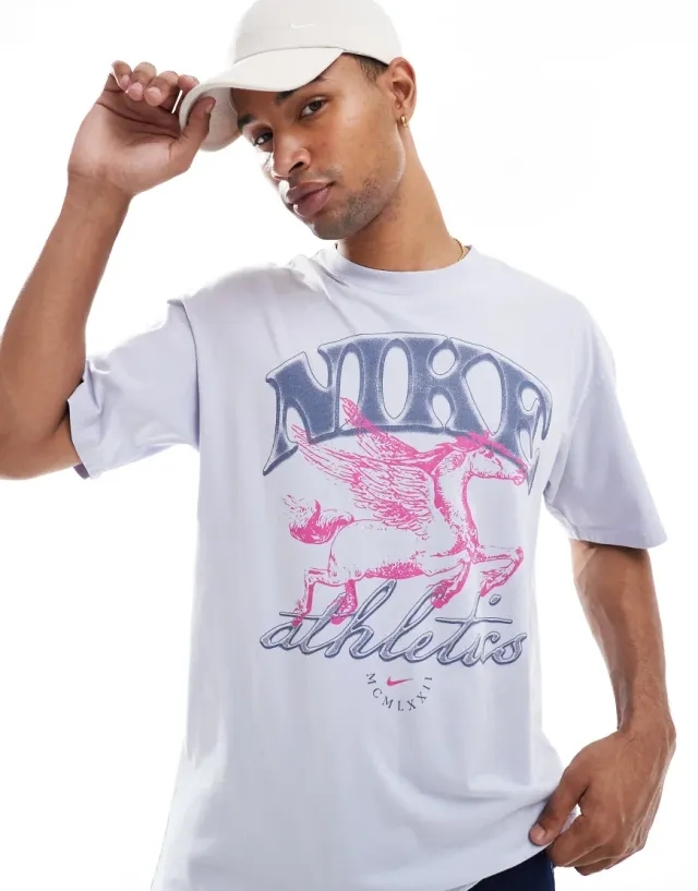 Nike Graphic T-Shirt In Lilac-Blue