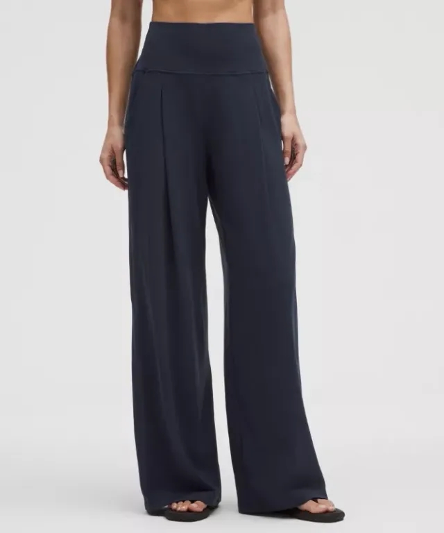 lululemon – Women's Align Palazzo Pants Short – Color Blue – Size 2
