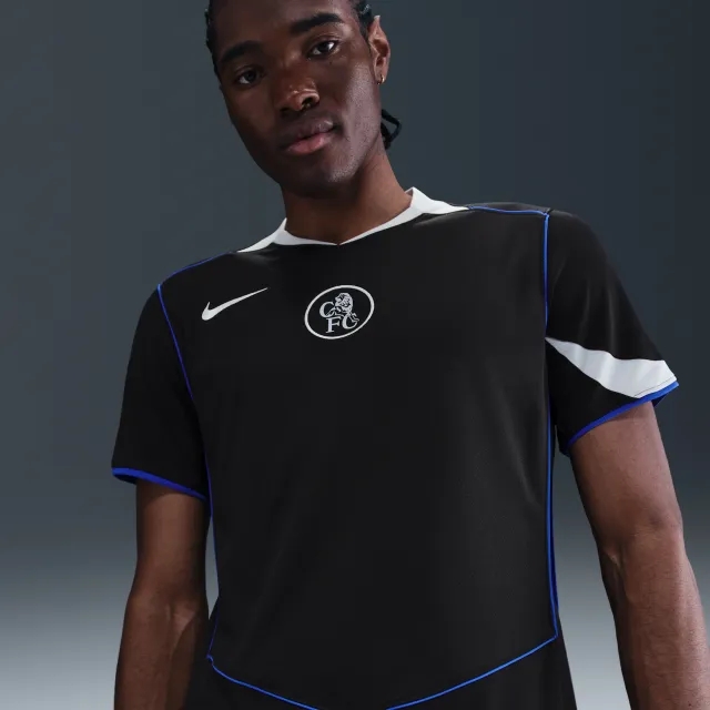 Chelsea F.C. 2025/26 Stadium Third Men's Nike Dri-FIT Total 90 Football Replica Shirt - Black - Polyester