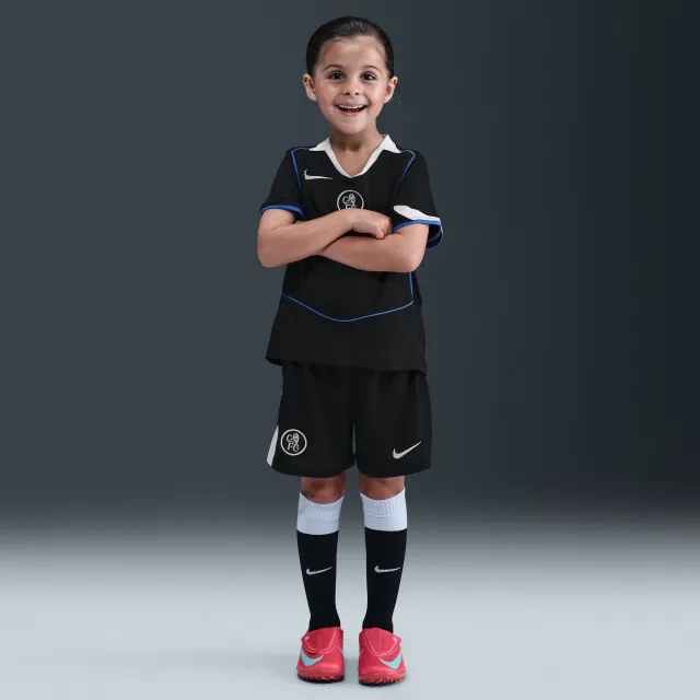 Chelsea F.C. 2025/26 Stadium Third Younger Kids' Nike Dri-FIT Total 90 Football 3-Piece Kit - Black - Polyester