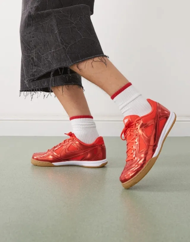 Nike GATO LV8
