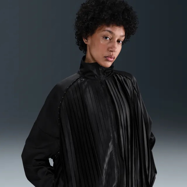Nike Sportswear Collection Women's Pleated Tracksuit Jacket - Black - Polyester/Elastane