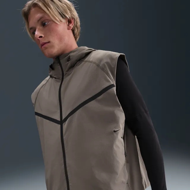 Nike Tech Men's Dri-FIT Woven Windrunner Gilet - Grey - Nylon/Elastane