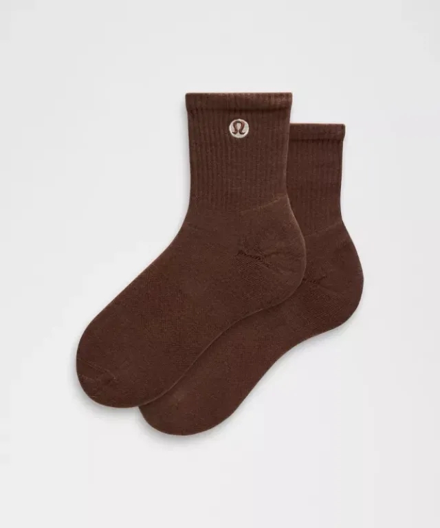 lululemon – Daily Essential Quarter Socks – Color Brown – Size Medium