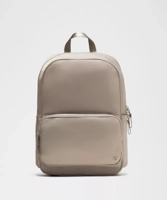 lululemon – Everywhere Backpack 22L – Color Grey/Brown