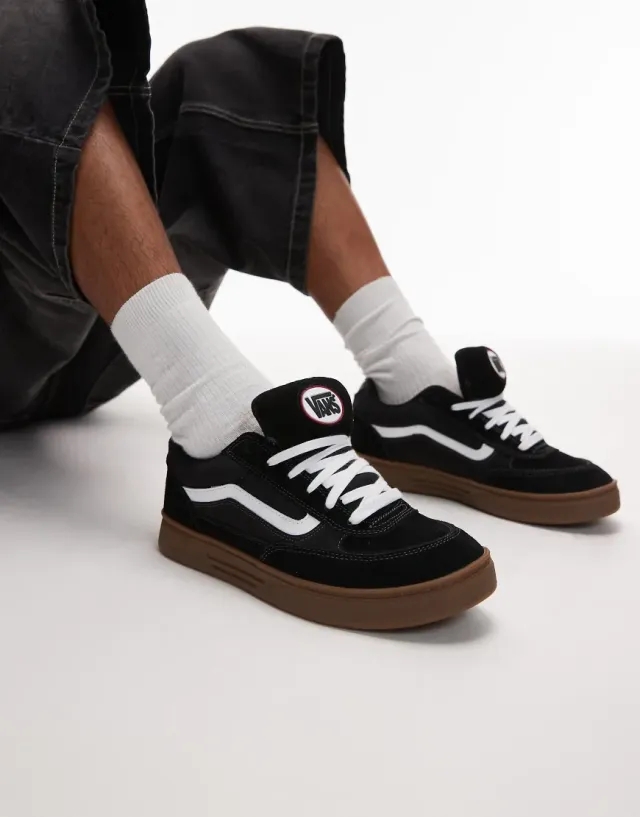 Vans Skate Estazzo Chunky Trainers In Black And White With Gum Sole