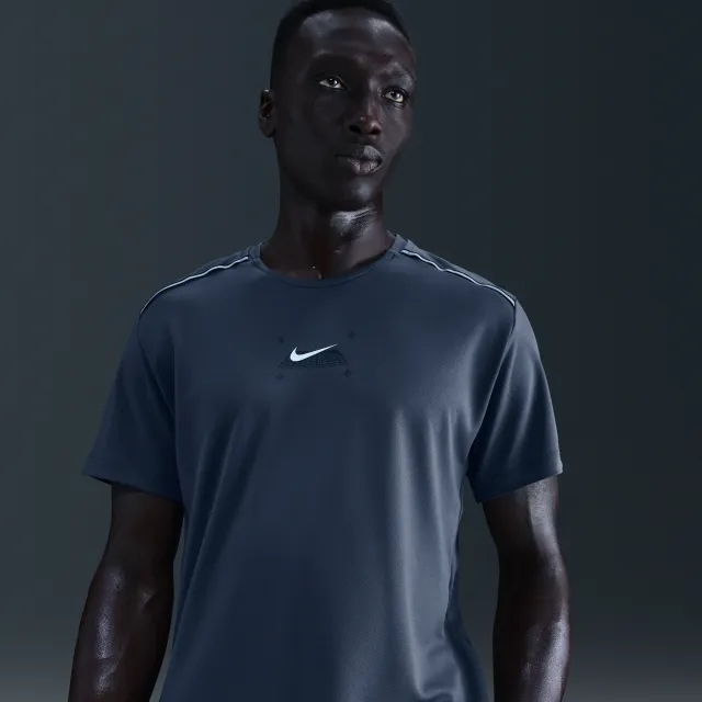 Nike Miler Men's Short-Sleeve Running Top - Blue - Sustainable Materials