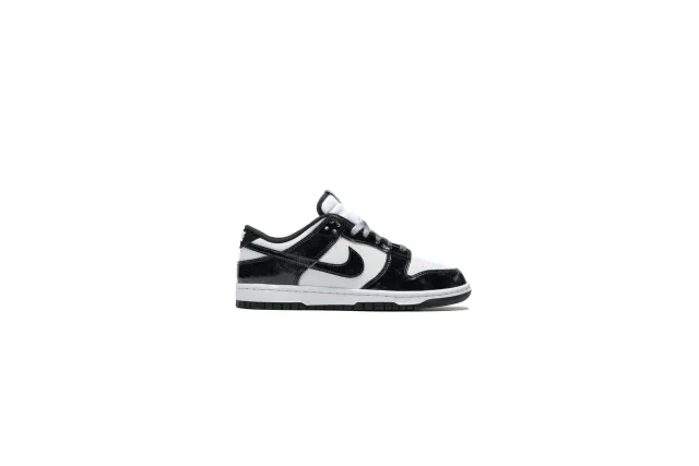 Nike DUNK LOW RETRO SE