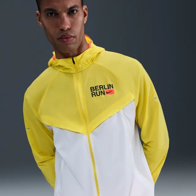 Nike Stride Men's Repel Running Jacket - White - Nylon