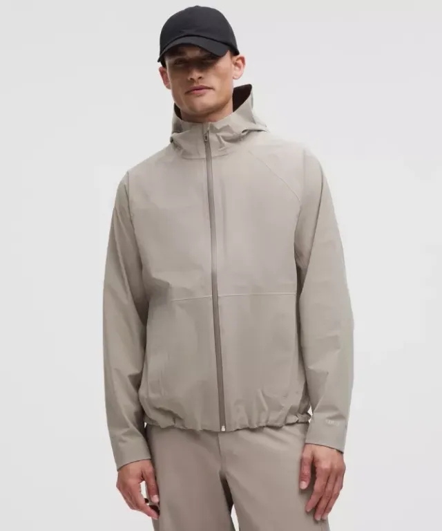 lululemon – Men's Stretch Glyde Waterproof Jacket – Color Grey/Khaki – Size Small
