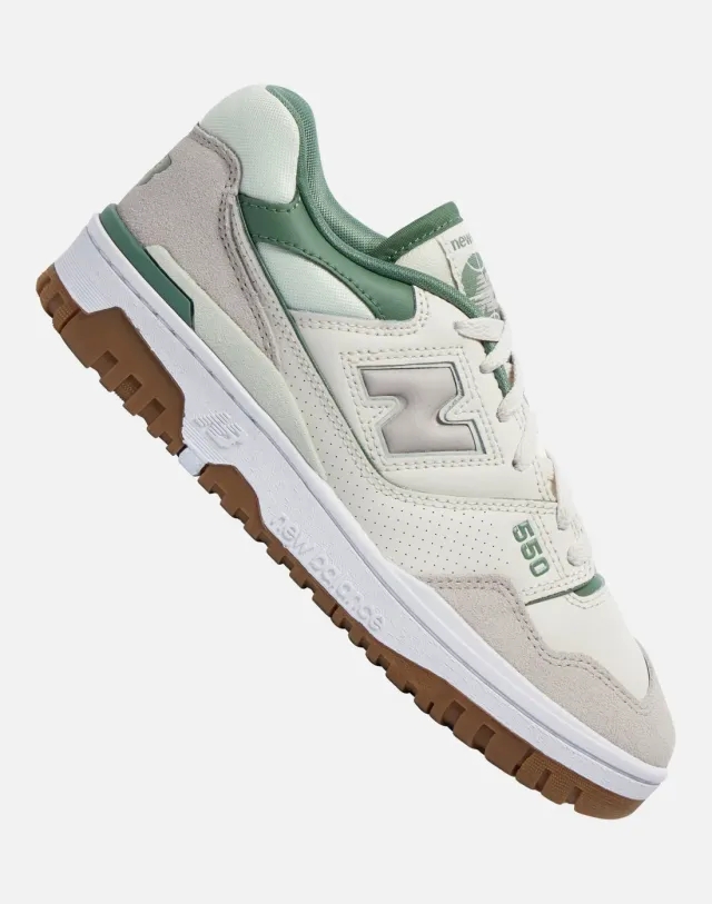 Women's New Balance 550 Trainers Wh in White/Green 