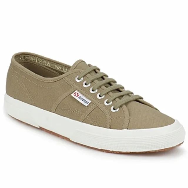 Superga  2750  men's Shoes (Trainers) in Green