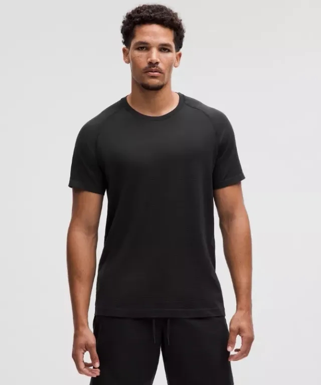 lululemon – Men's Metal Vent Tech Short-Sleeve Shirt – Color Black – Size 2XL