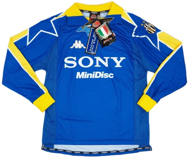 1997-98 Juventus Third L/S Shirt (S)