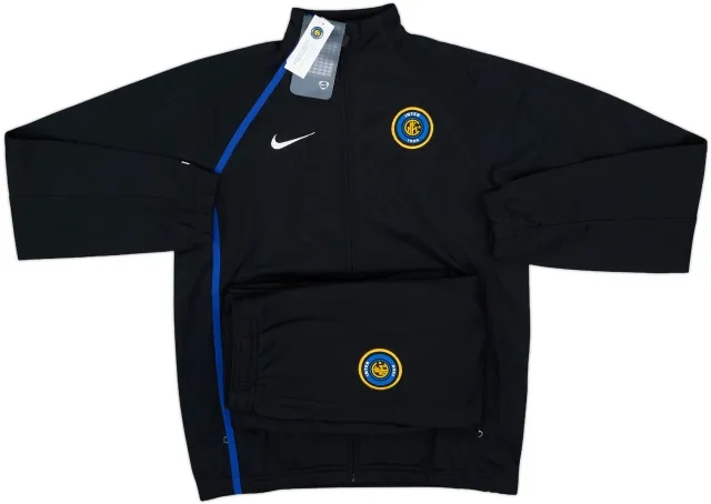 2004-05 Inter Milan Nike Tracksuit (L.Boys)