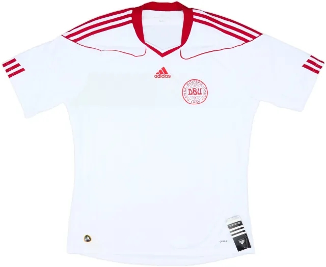 2010-11 Denmark Away Shirt (XL)