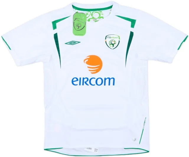 2006-07 Ireland Away Shirt (M.Boys)