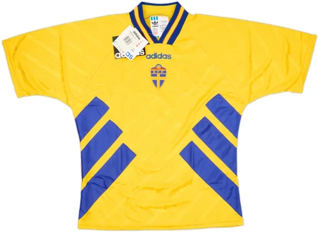 1994-96 Sweden Home Shirt (L)