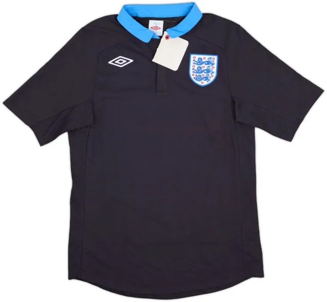 2011-12 England Away Shirt (M)