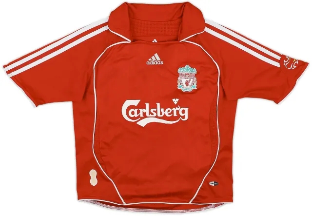 2006-08 Liverpool Home Shirt - 6/10 - (6-7 Years)