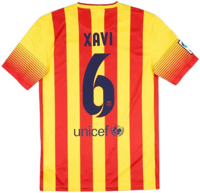2013-15 Barcelona Away Shirt Xavi #6 (S)
