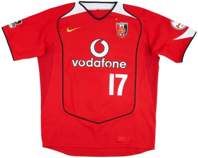 2005 Urawa Red Diamonds Home Shirt #17 (Hasebe) - 8/10 - (L)