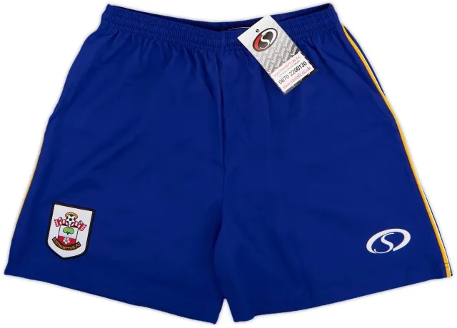 2004-05 Southampton Home Shorts (XL.Boys)