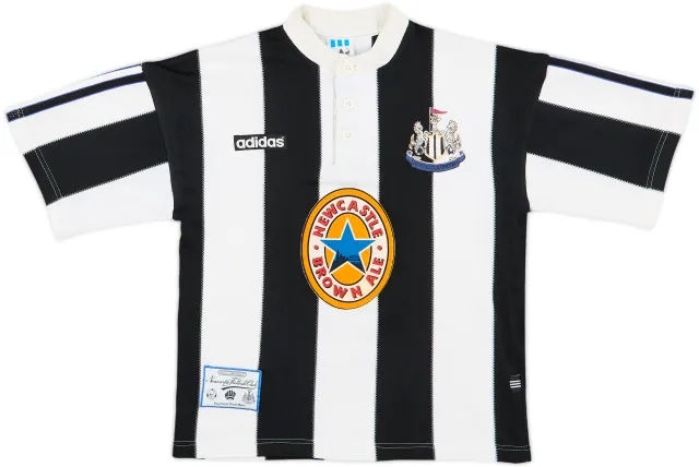 1995-97 Newcastle Home Shirt - 8/10 - (L.Boys)