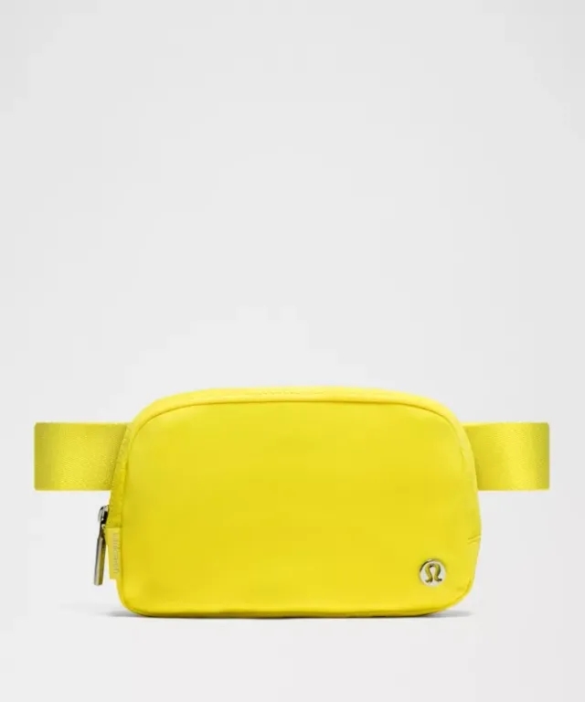 lululemon – Everywhere Belt Bag 1L – Color Yellow/Neon