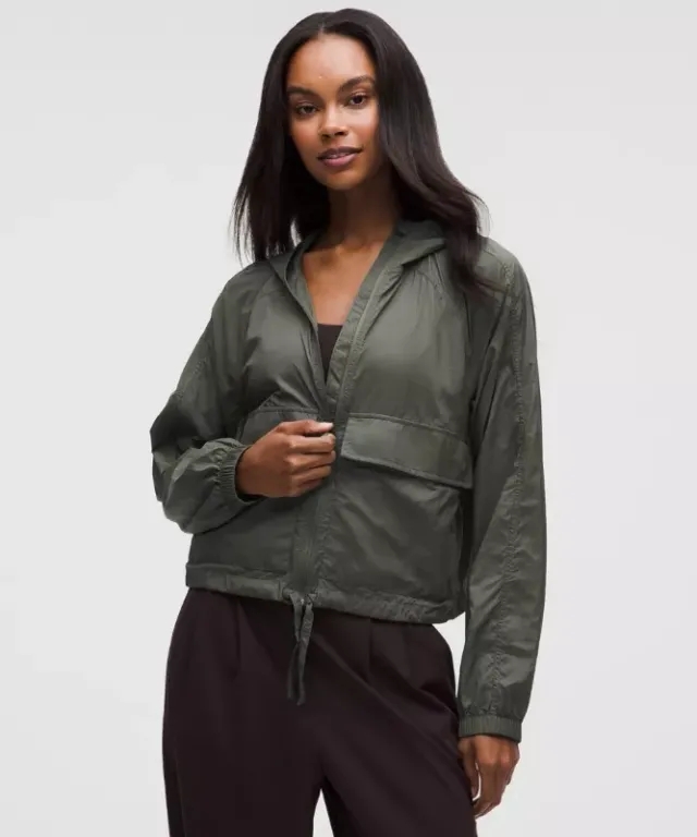 lululemon – Women's Hood-Lite Relaxed-Fit Jacket – Color Green – Size XL