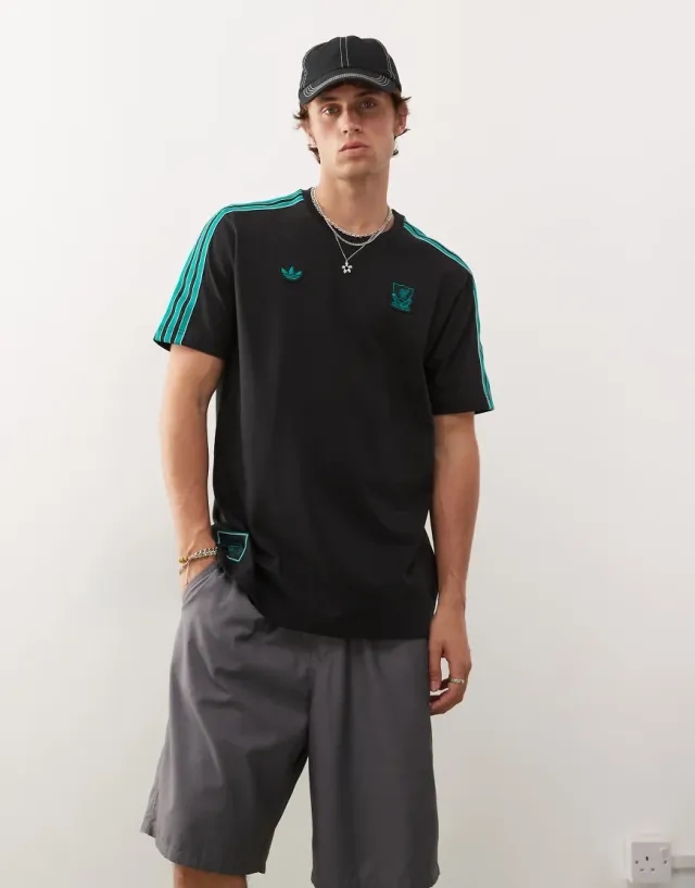 Adidas Football Liverpool Icon T-Shirt In Black And Green