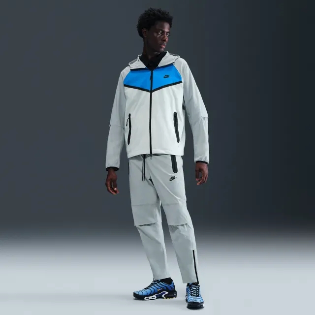 Nike Tech Woven Men Pants - Grey