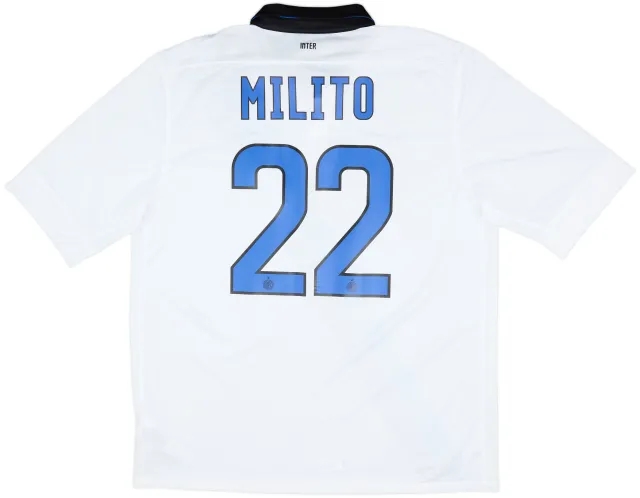 2011-12 Inter Milan Away Shirt Milito #22 (XL)