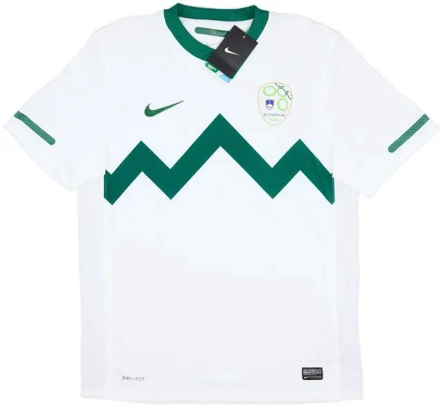 2010-11 Slovenia Home Shirt (M)