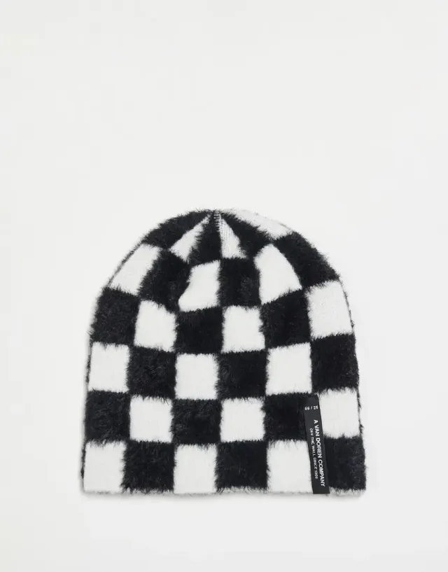 Vans Plaimor Beanie In Black/White